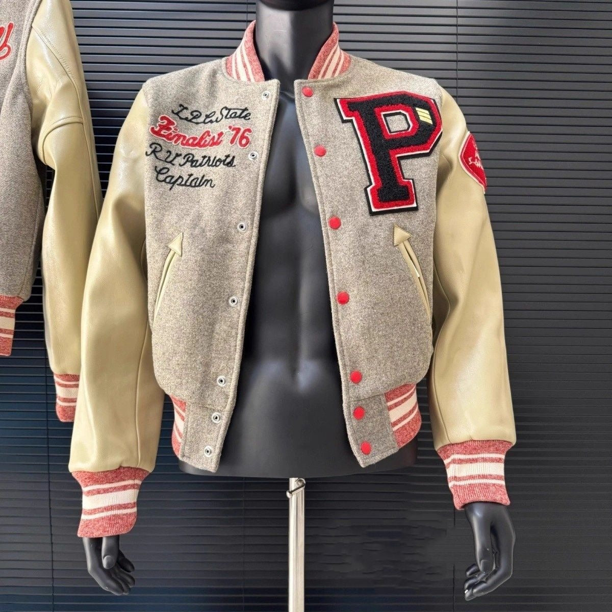 Slim Fit Baseball Jacket Men – Trendy Clean Style Casual Outerwear