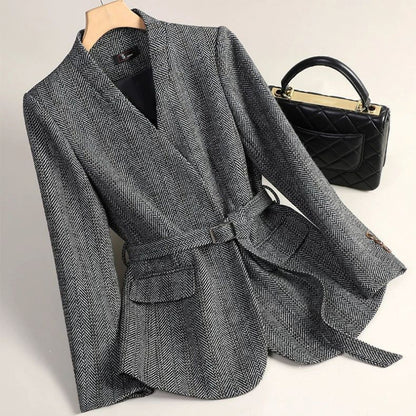 Elegant Women’s Wool Blazer – Tailored Sophisticated Office & Formal Jacket