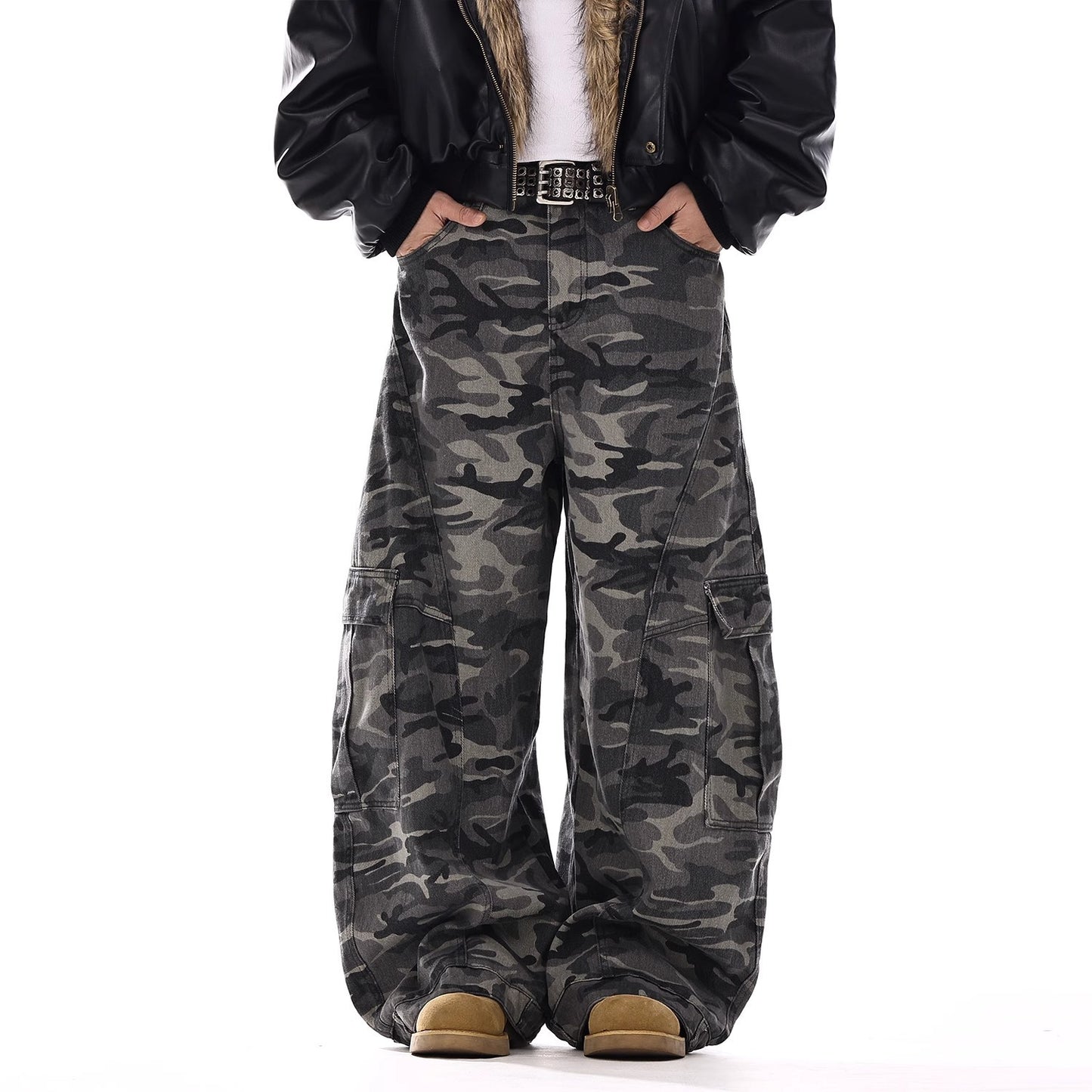 Retro American Style Camo Patchwork Jeans – Men’s Ripped Machete-Cut Denim Trousers