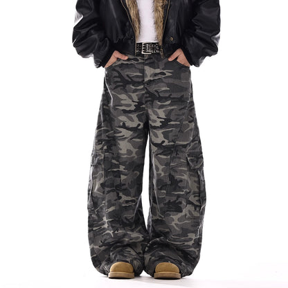 Retro American Style Camo Patchwork Jeans – Men’s Ripped Machete-Cut Denim Trousers
